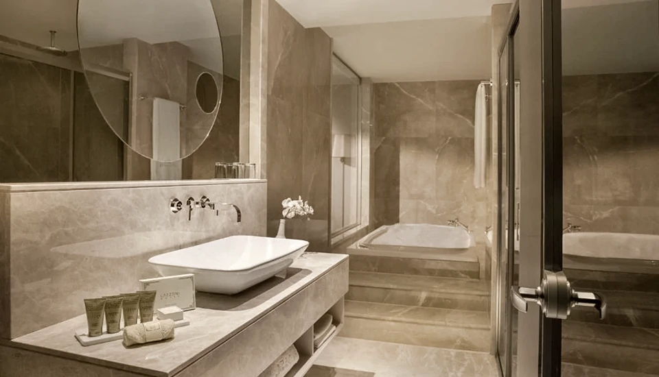 هتل لازونی استانبول